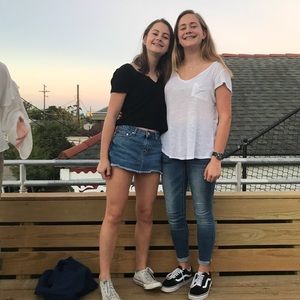 Meet your Posher, Camille